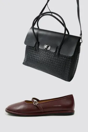 Andrea Wine   Leda Black