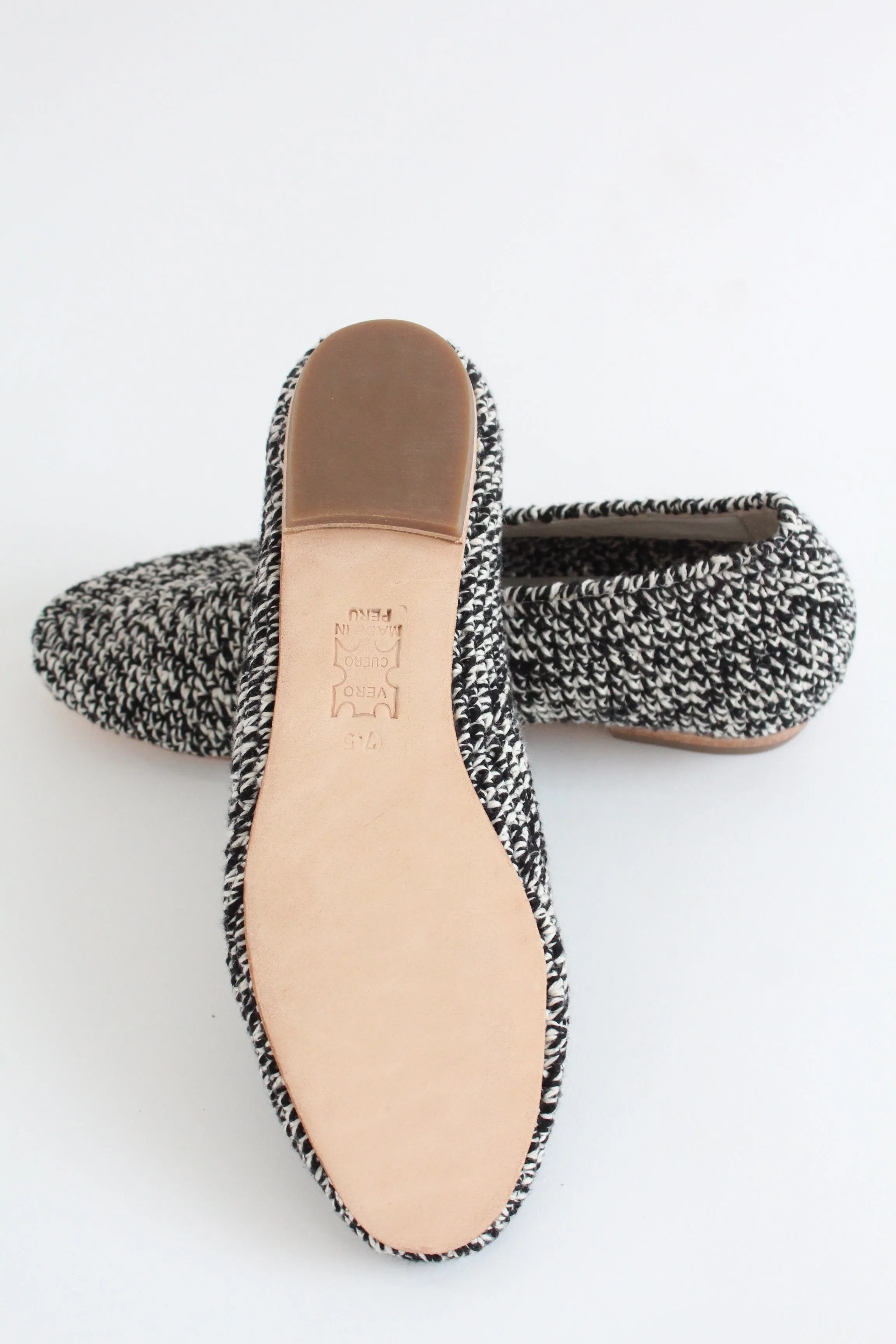 Beklina Crochet Ballet Flats Black/White