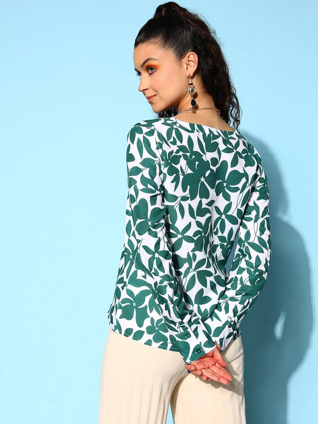 Berrylush Women White & Green Tropical Printed V-Neck Cuff Sleeves Regular Top