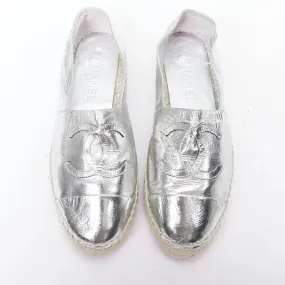 CHANEL metallic silver laminated goatskin CC logo jute espadrilles EU38