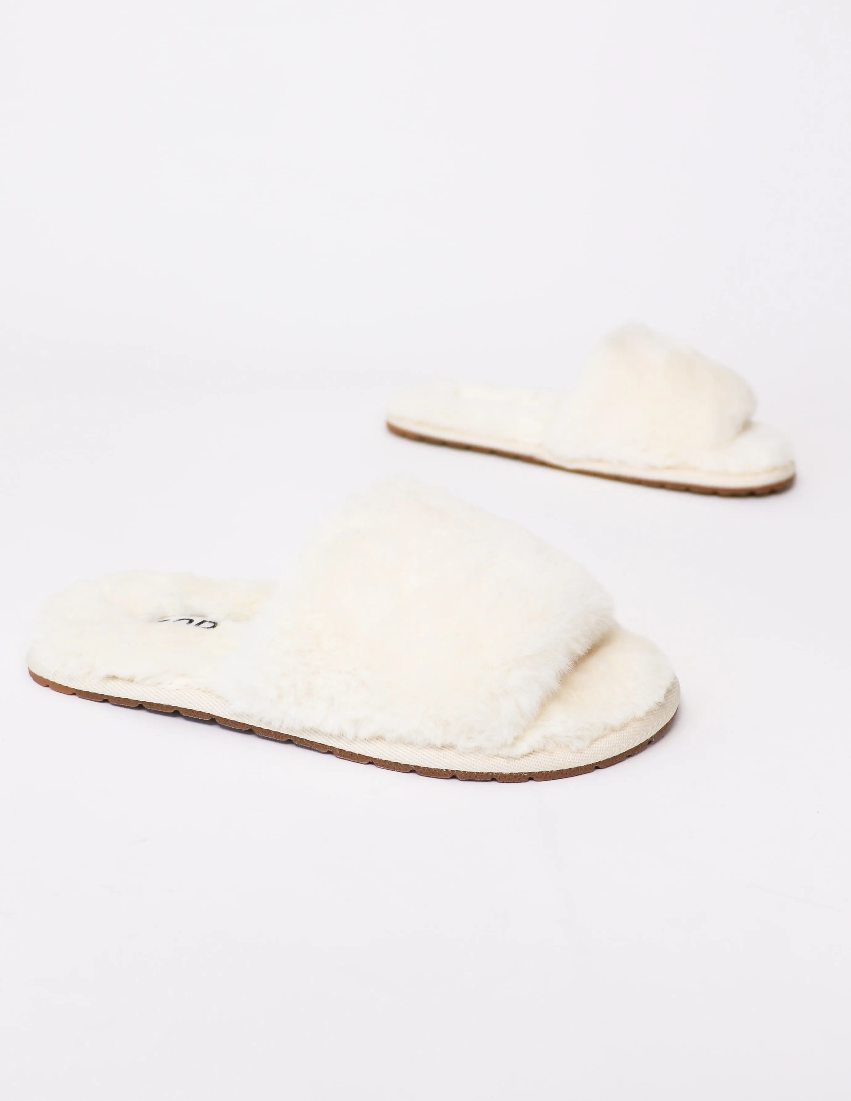 COZY FUR YOU SLIPPER
