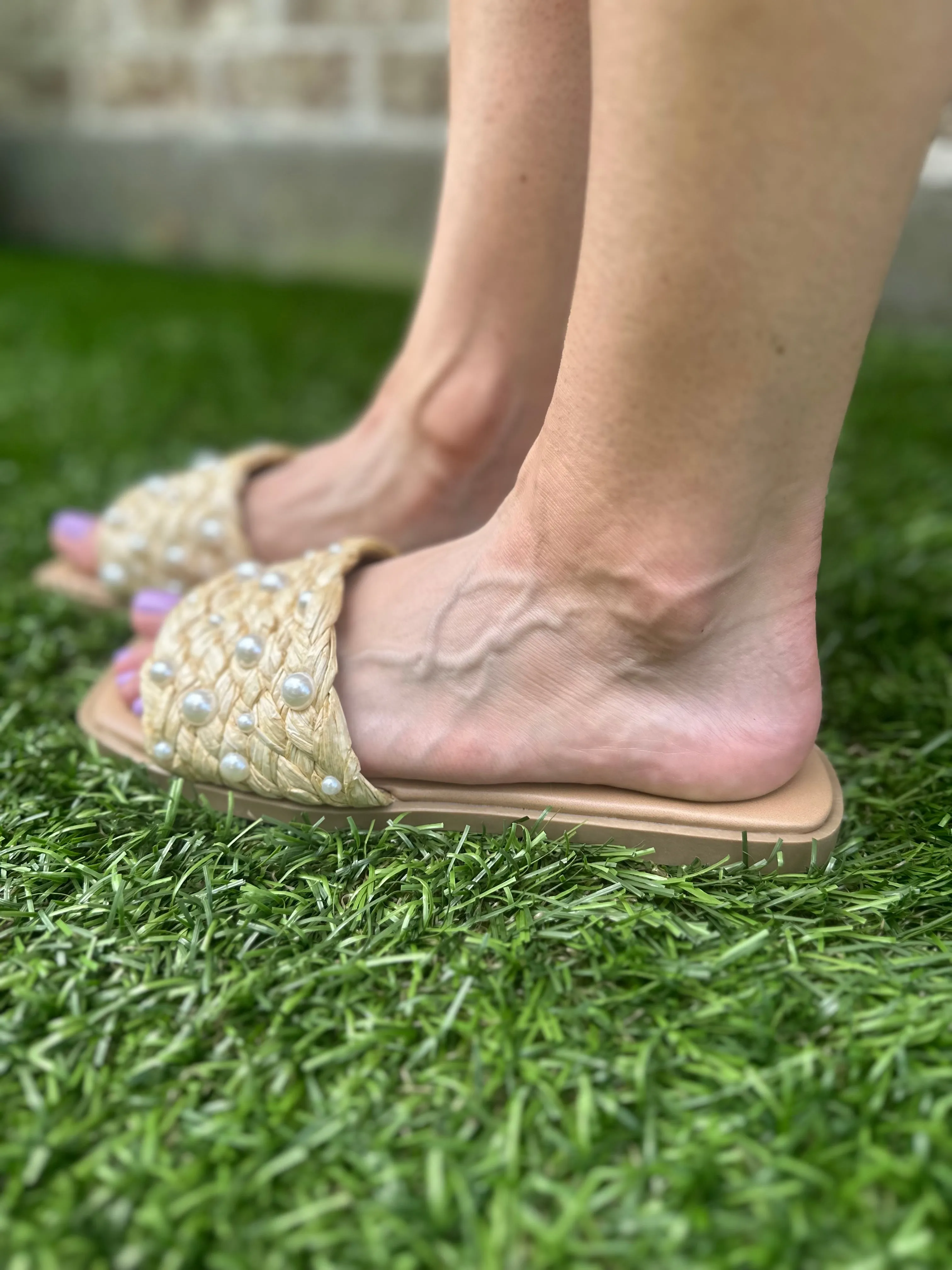 Engine Raffia Pearl Sandals