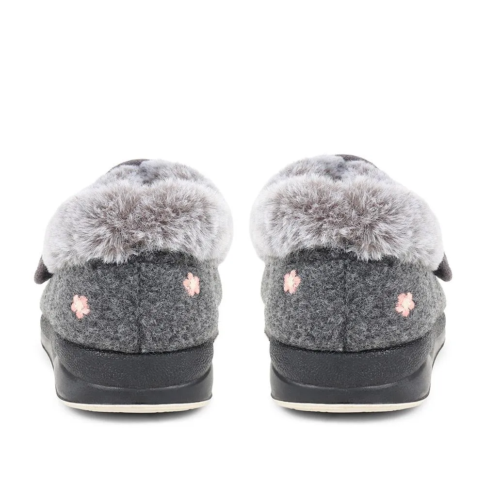 Extra-Wide Fit Faux-Fur Flower Slippers - LISBET / 324 143