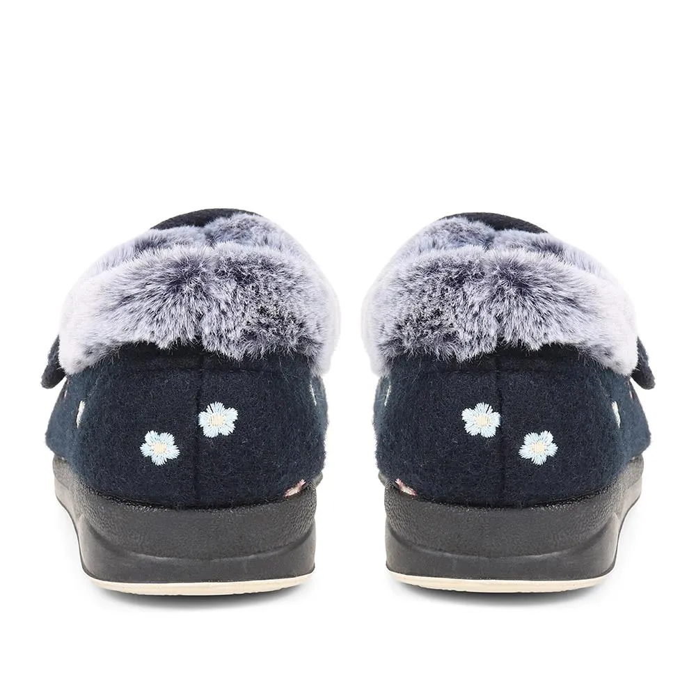 Extra-Wide Fit Faux-Fur Flower Slippers - LISBET / 324 143