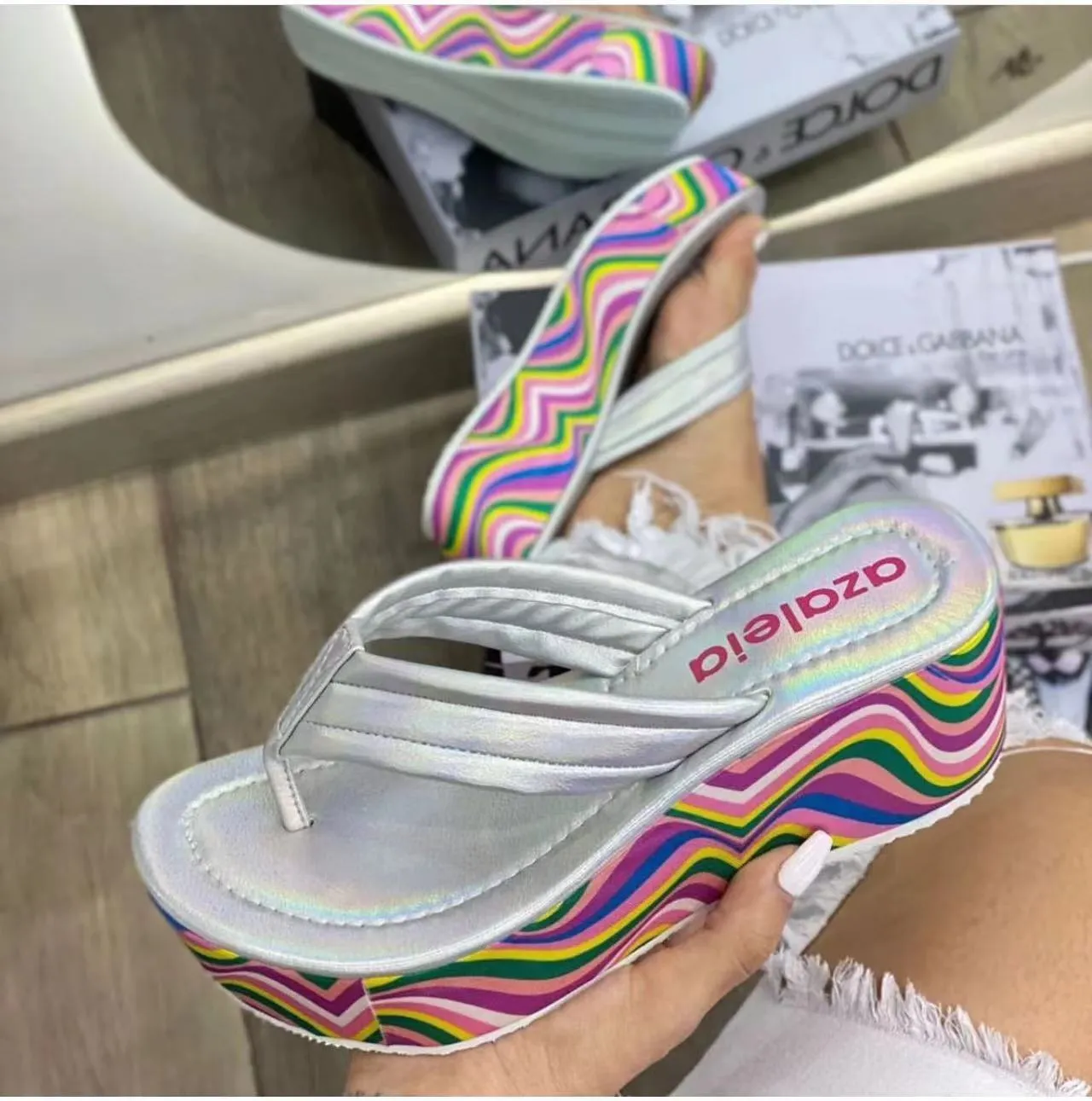 Fashionable summer slippers HPSD273