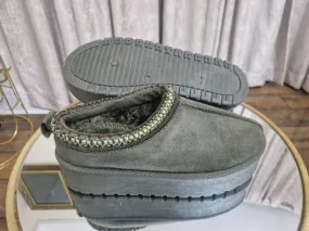House Of Sehrish MX11H Olive Green Fluffy Platform Slippers Faux Fur Lined Ankle Boots
