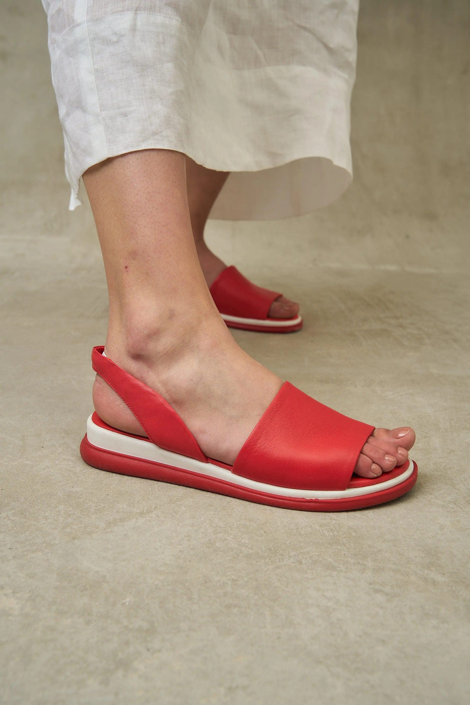 Lola Slide - Black