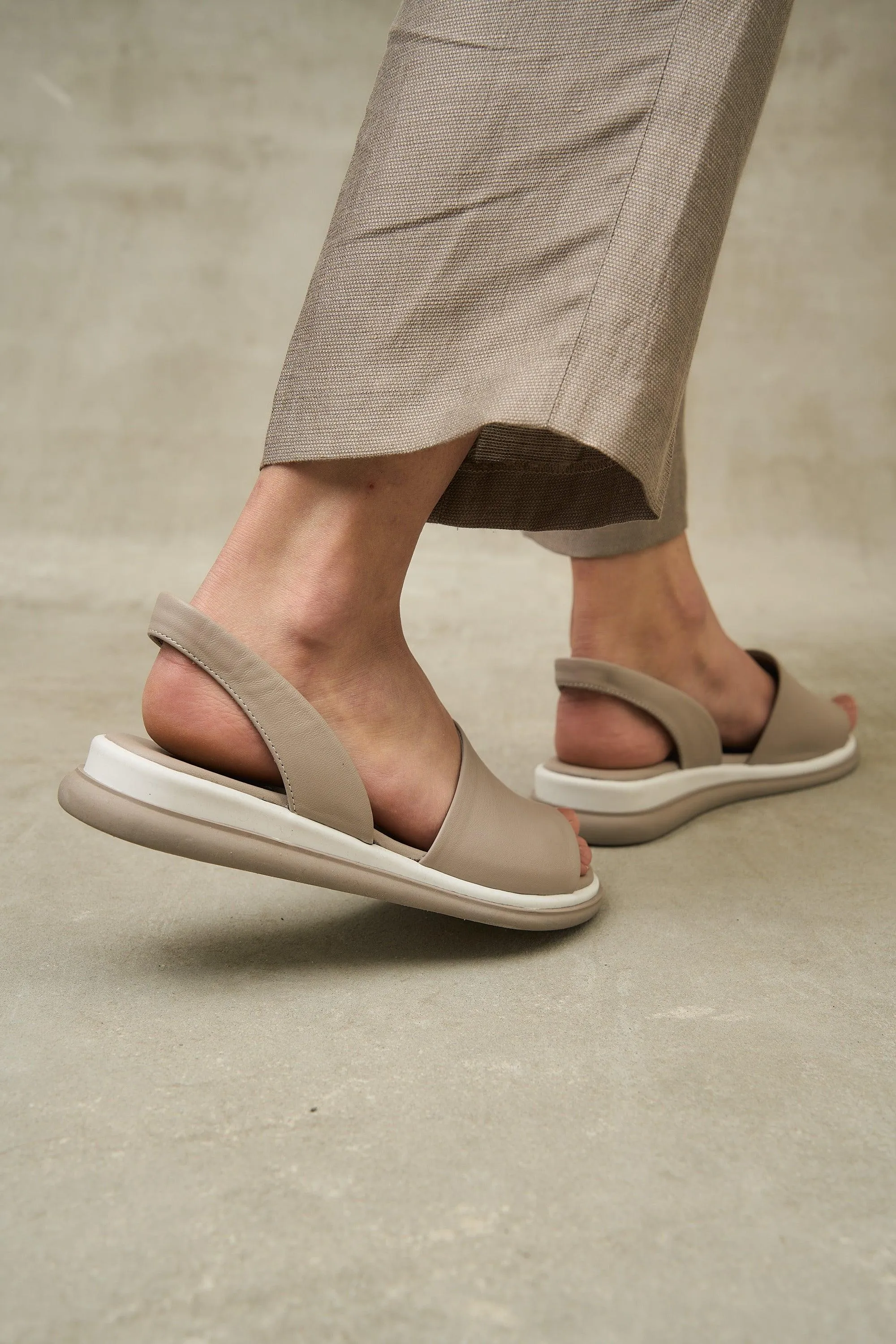 Lola Slide - Black