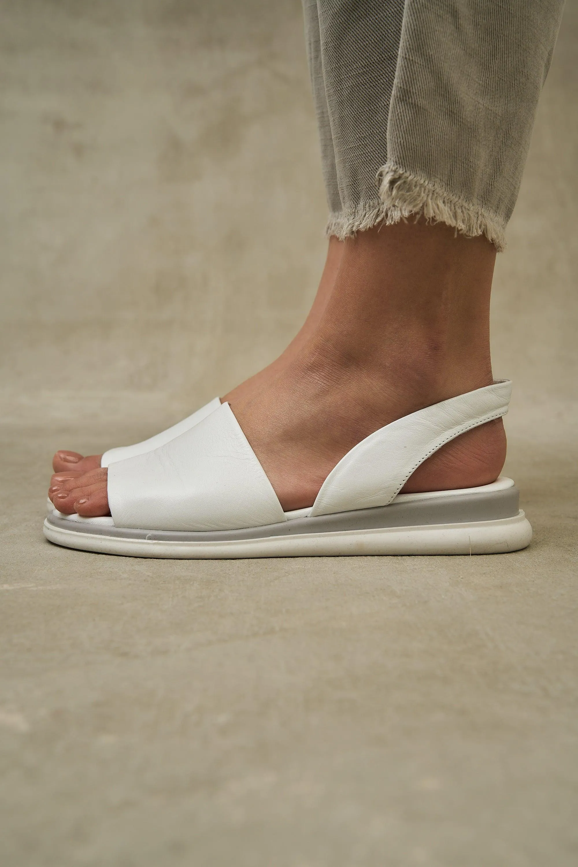 Lola Slide - Black