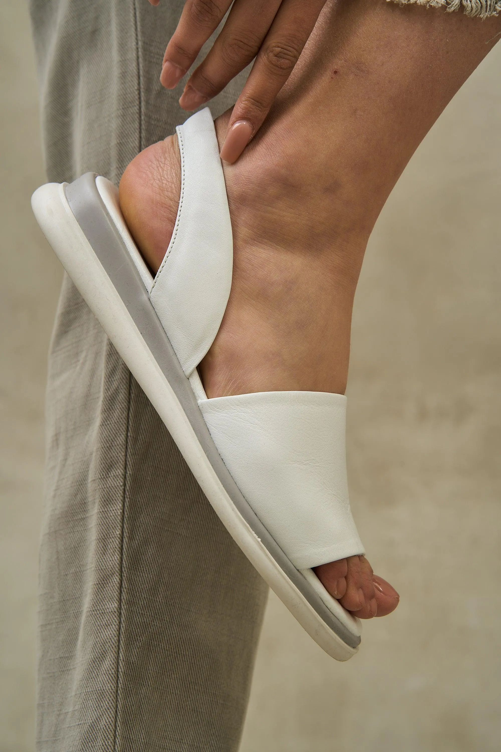 Lola Slide - Black