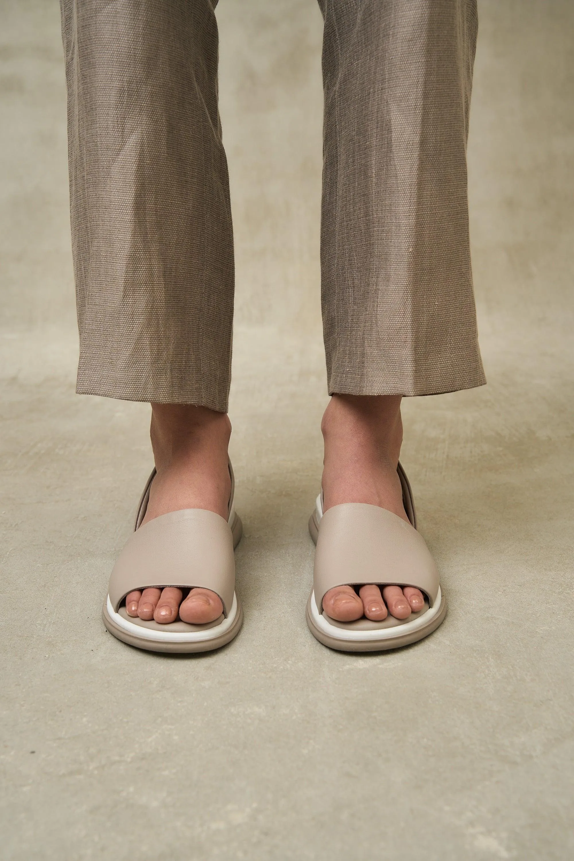 Lola Slide - Black