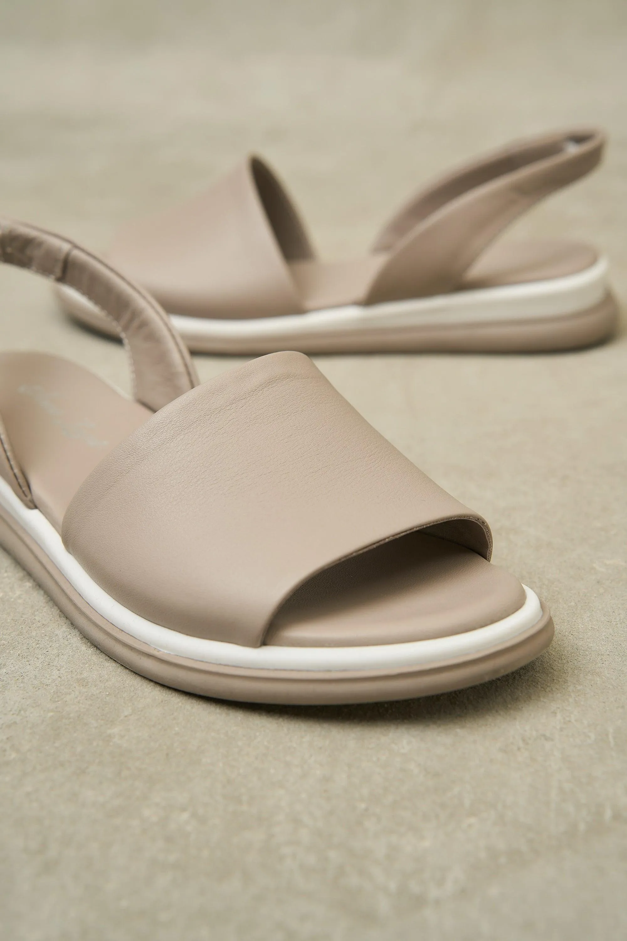 Lola Slide - Black