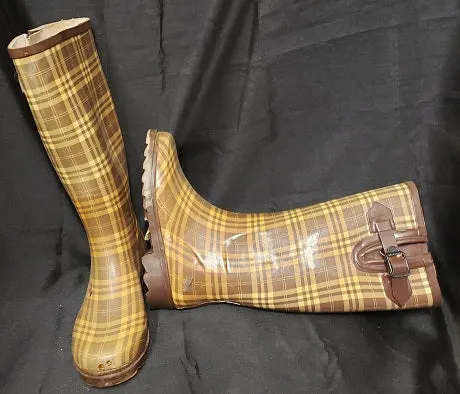Malaysia -- Women's Rainboot -- Brown Plaid