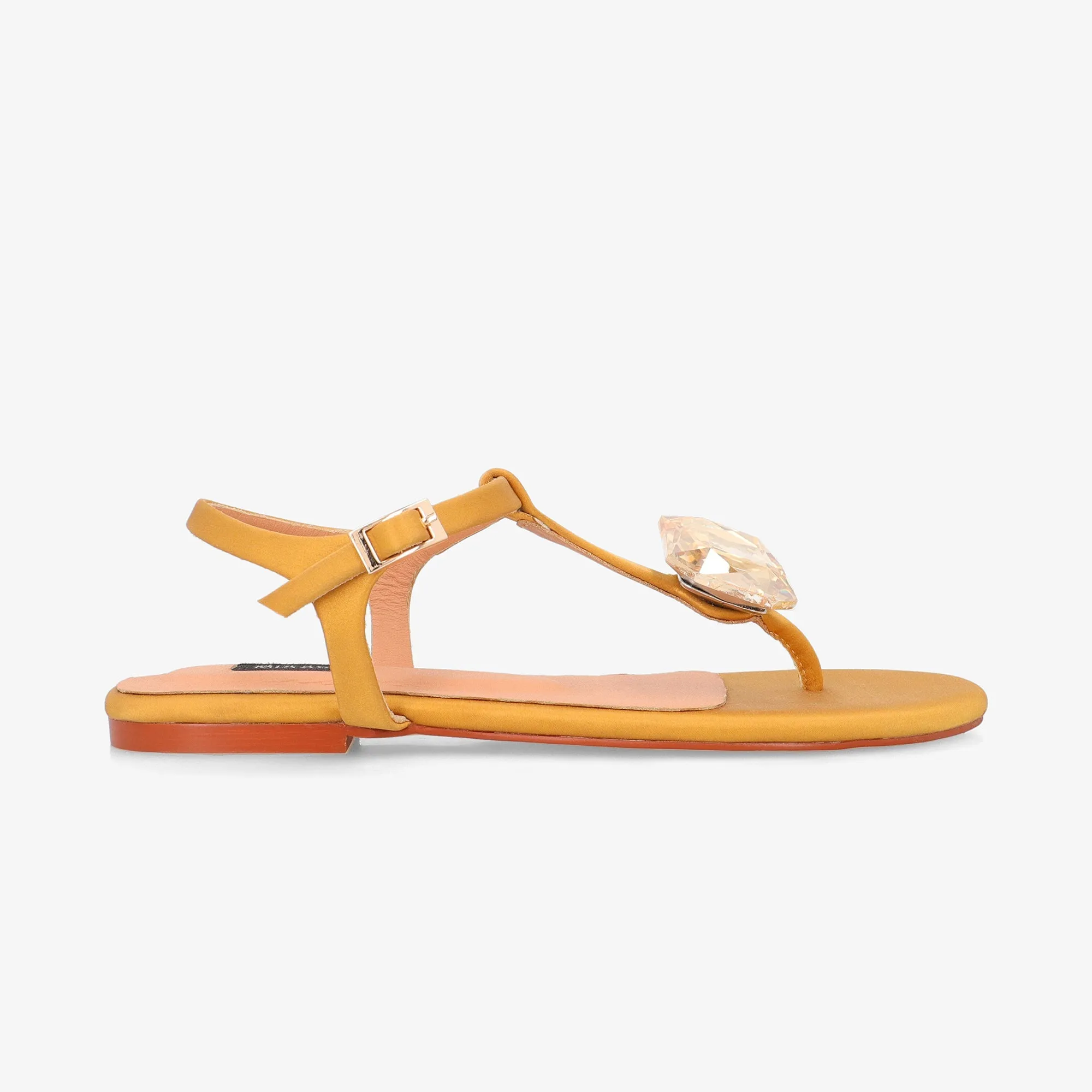 Wardrobe Essential '24 - Lyla