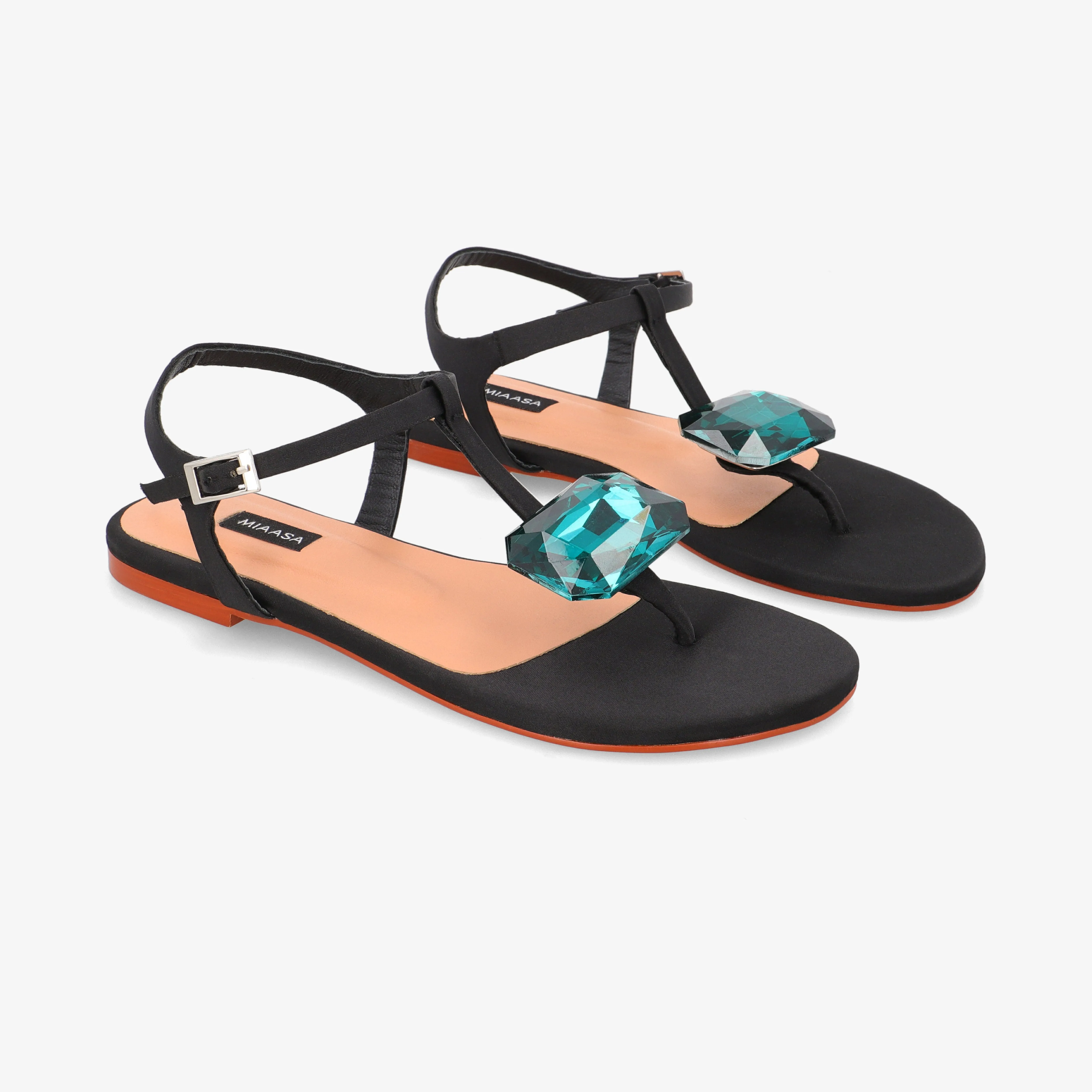 Wardrobe Essential '24 - Lyla